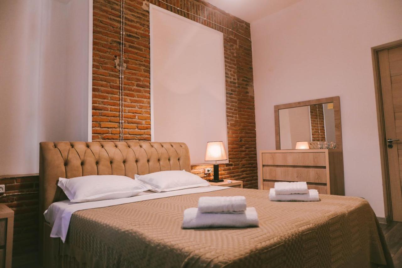 Old Chache House Hotel Telavi Buitenkant foto
